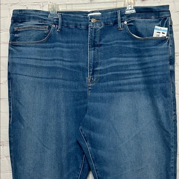 Good American Always Fits Good Legs Crop 28-32 - Picture 2 of 15